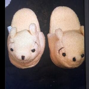 Ladies Plush Classic Pooh Slippers